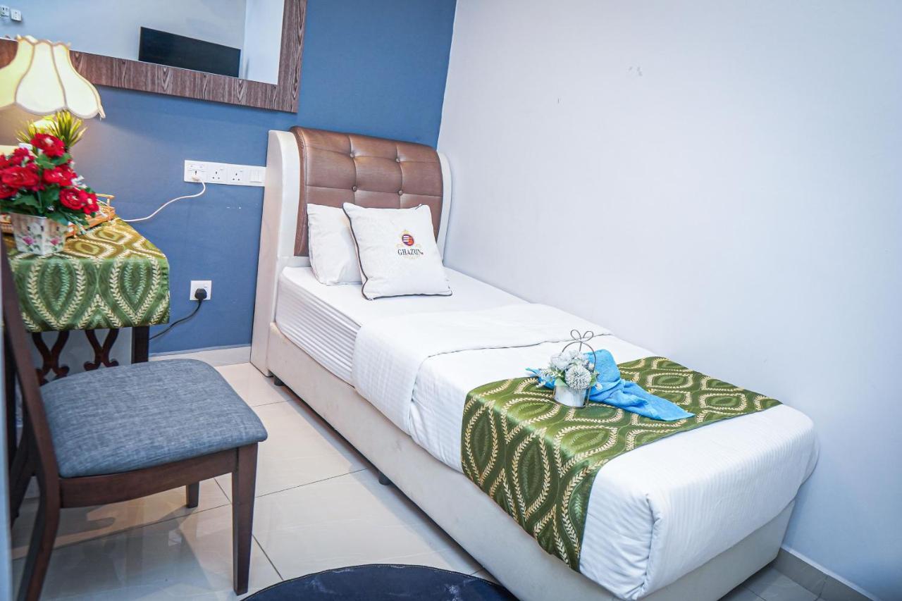 Ghazrins Desaru Hotel Pengerang Ngoại thất bức ảnh