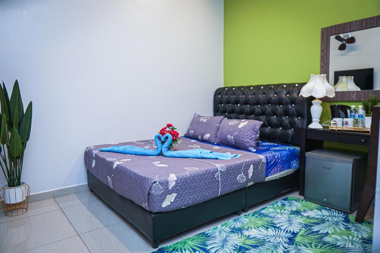 Ghazrins Desaru Hotel Pengerang Ngoại thất bức ảnh