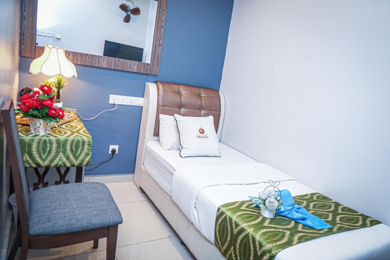 Ghazrins Desaru Hotel Pengerang Ngoại thất bức ảnh