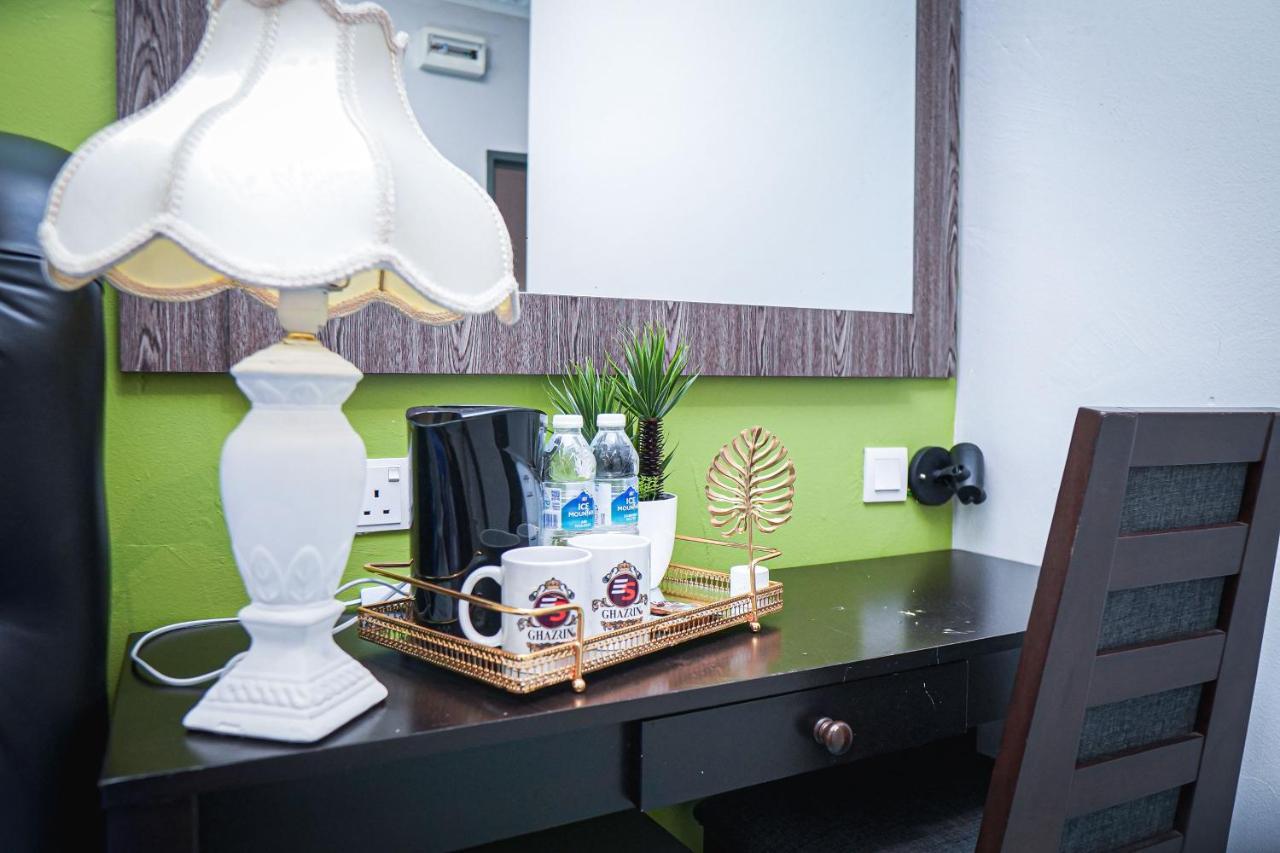 Ghazrins Desaru Hotel Pengerang Ngoại thất bức ảnh