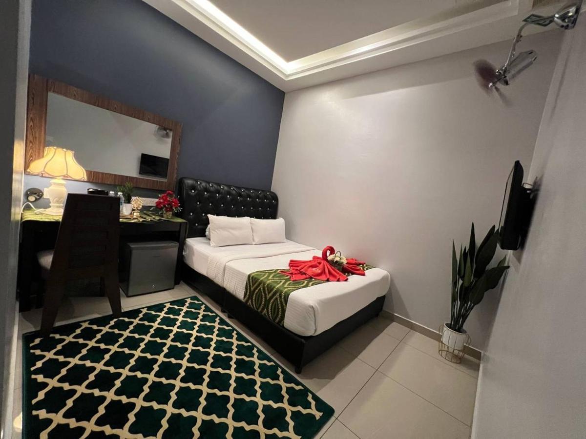 Ghazrins Desaru Hotel Pengerang Ngoại thất bức ảnh
